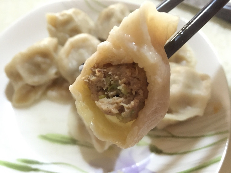 猪肉香菇白菜馅饺子的做法