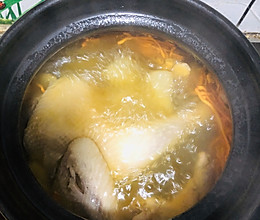 虫草花炖鸡汤的做法