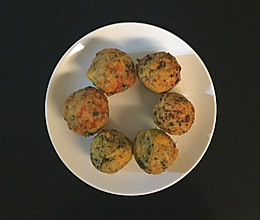 鸡蛋炸紫菜饭团的做法