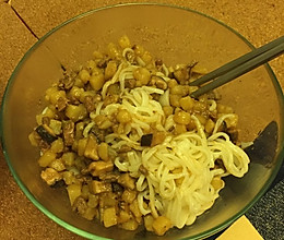 土豆牛肉汆面的做法