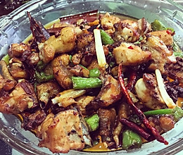 青椒干煸鸡块的做法