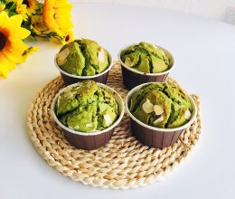 免打发｜超简单｜酸甜可口蔓越莓抹茶玛芬蛋糕的做法