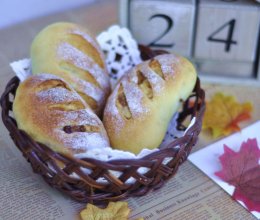 草莓果酱软欧包的做法