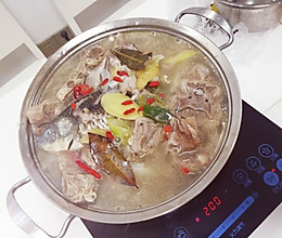 鱼羊鲜火锅的做法