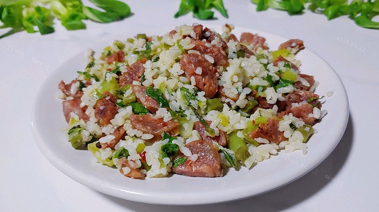 甜辣香肠油菜饭的做法