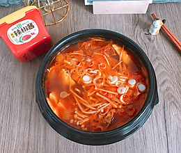 #暖冬酱在手，嗨吃部队锅#韩式泡菜豆腐汤的做法