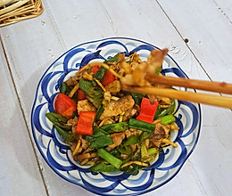 折耳根炒肉的做法