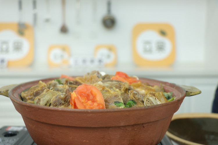 丽江腊排骨锅的做法