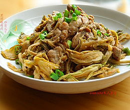 黑胡椒瘦肉炒苦瓜干的做法