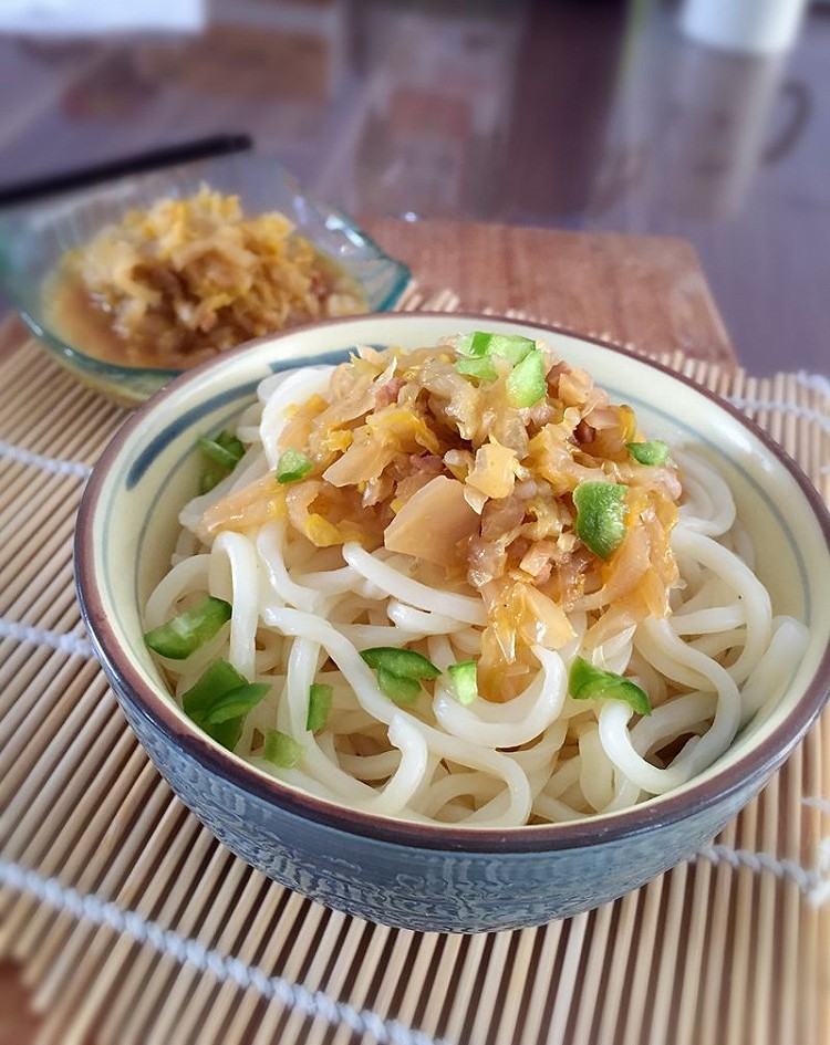 酸菜肉丁打卤面的做法