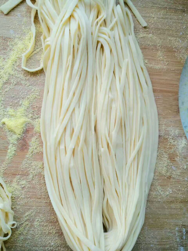 手擀面条的做法