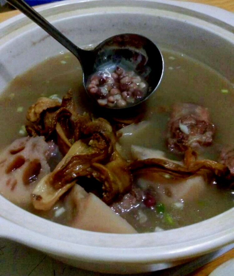 祛湿排骨汤的做法