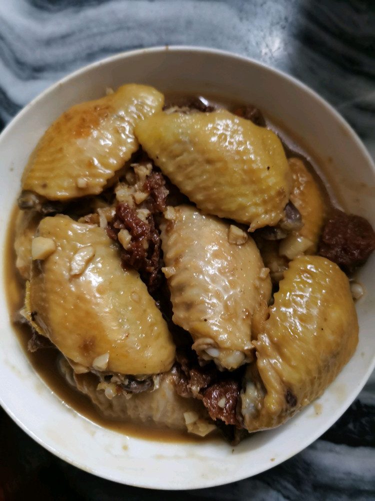 酸甜陈皮话梅鸡翅的做法