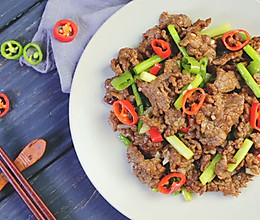 备受喜爱的小炒牛肉，妥妥的下饭菜！的做法