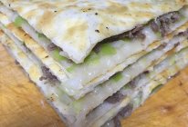 牛肉韭黄馅饼的做法