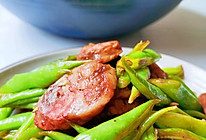 咸香下饭~四季豆炒腊肠  记得多焖米饭的做法
