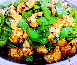 青椒炒鸡胸脯肉的做法