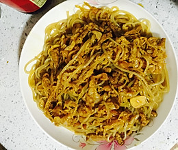 酸菜炒粉条的做法