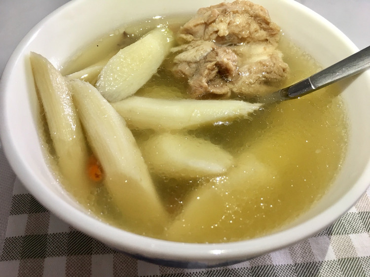 淮山排骨汤的做法
