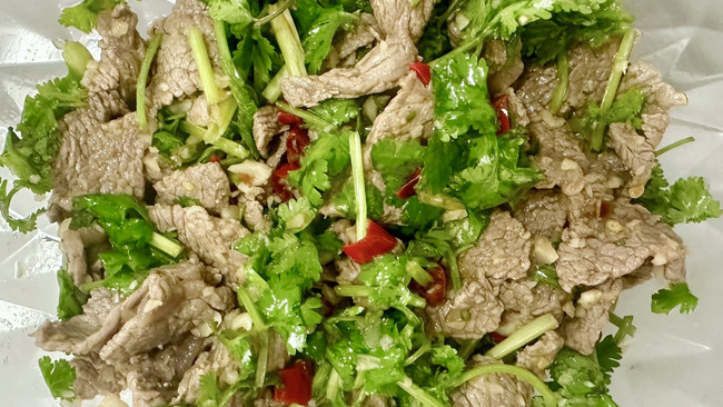 香菜拌牛肉的做法