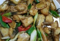 炒希丁鱼的做法