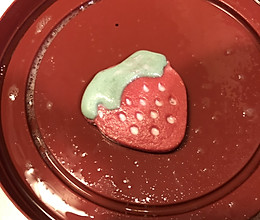 草莓奶茶的做法