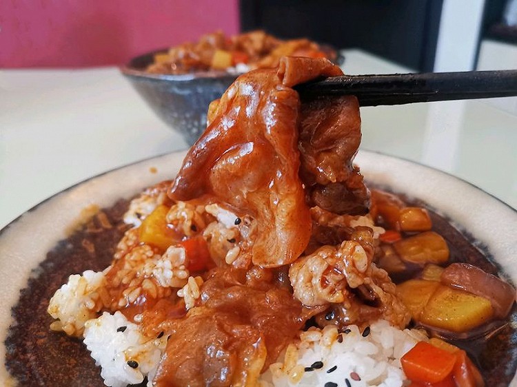 超简单超好吃的牛肉土豆饭的做法