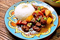 私房红烧牛肉土豆#中粮我买，超模滋料大公开#的做法