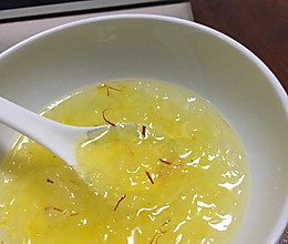 藏红花冰糖炖燕窝的做法