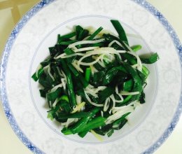 最精致的豆芽炒韭菜的做法