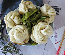 这一锅连菜带饭全有了，菜香饭美真不错的做法