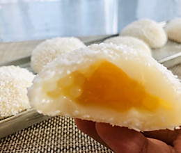 杨枝甘露糯米糍的做法