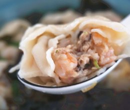 鲜虾馄饨，肉馅、汤头配方都在这里的做法
