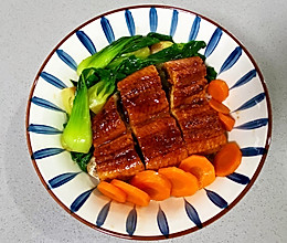 【孕妇食谱】日式蒲烧鳗鱼饭，酱汁浓郁、肉质香嫩，回味无穷～的做法