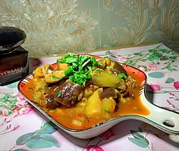 上桌扫光的茄子烧肉的做法