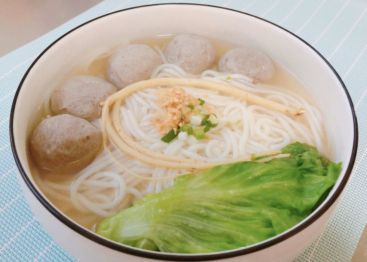 潮汕牛肉丸米粉的做法
