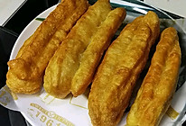 #本周热榜#在家也能轻松制作出蓬松酥脆的安心油条的做法