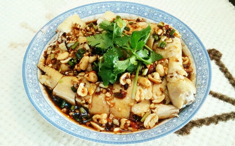 最爱的美食:  口水鸡 川菜  酸甜口味╮(╯▽╰)╭的做法