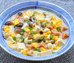 鲜美菌菇汤的做法