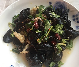 凉拌木耳膳食纤维补气充饥降血脂的做法