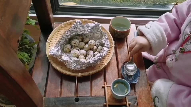 盐焗鹌鹑蛋的做法