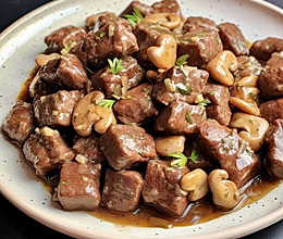 这个蒜香口蘑牛肉粒也太香啦。黑椒味、蒜香味、鲜香味香迷糊了的做法
