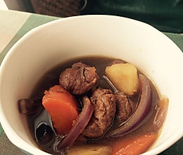 红酒炖羊腿肉  去膻醇厚的做法