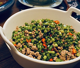 蒜薹肉末的做法