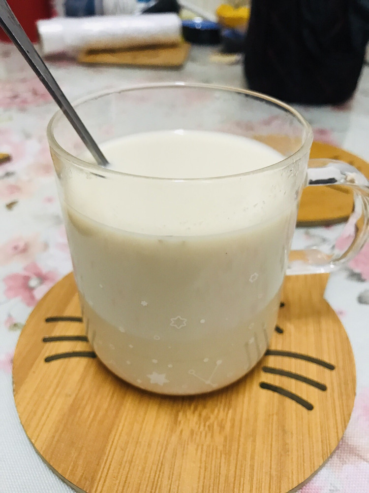 红枣姜牛奶的做法