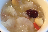 银耳莲子羹的做法