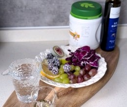 紫甘蓝与莓果共舞的蔬果汁的做法