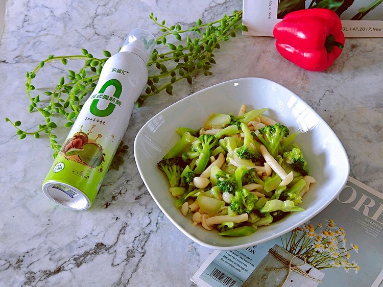 蒜香白玉菇西蓝花的做法