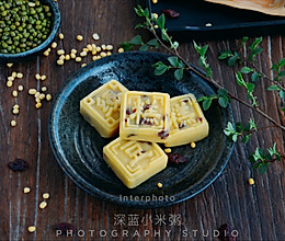 #确幸即“莓”好 让生活“蔓”下来#蔓越莓绿豆糕的做法
