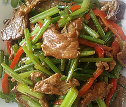 芹菜炒肉的做法
